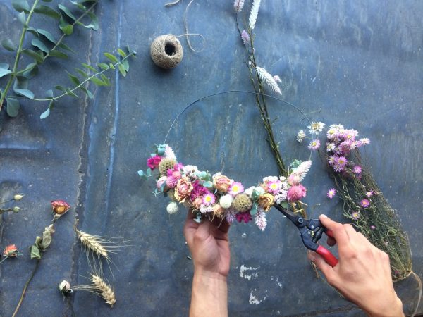 atelier couronne fleurs fleurs de cocagne