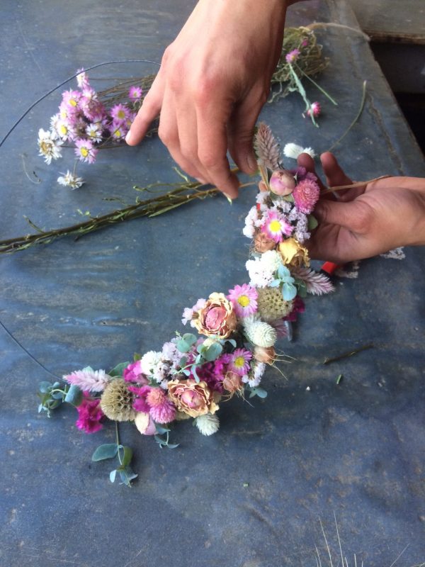 atelier couronne fleurs fleurs de cocagne